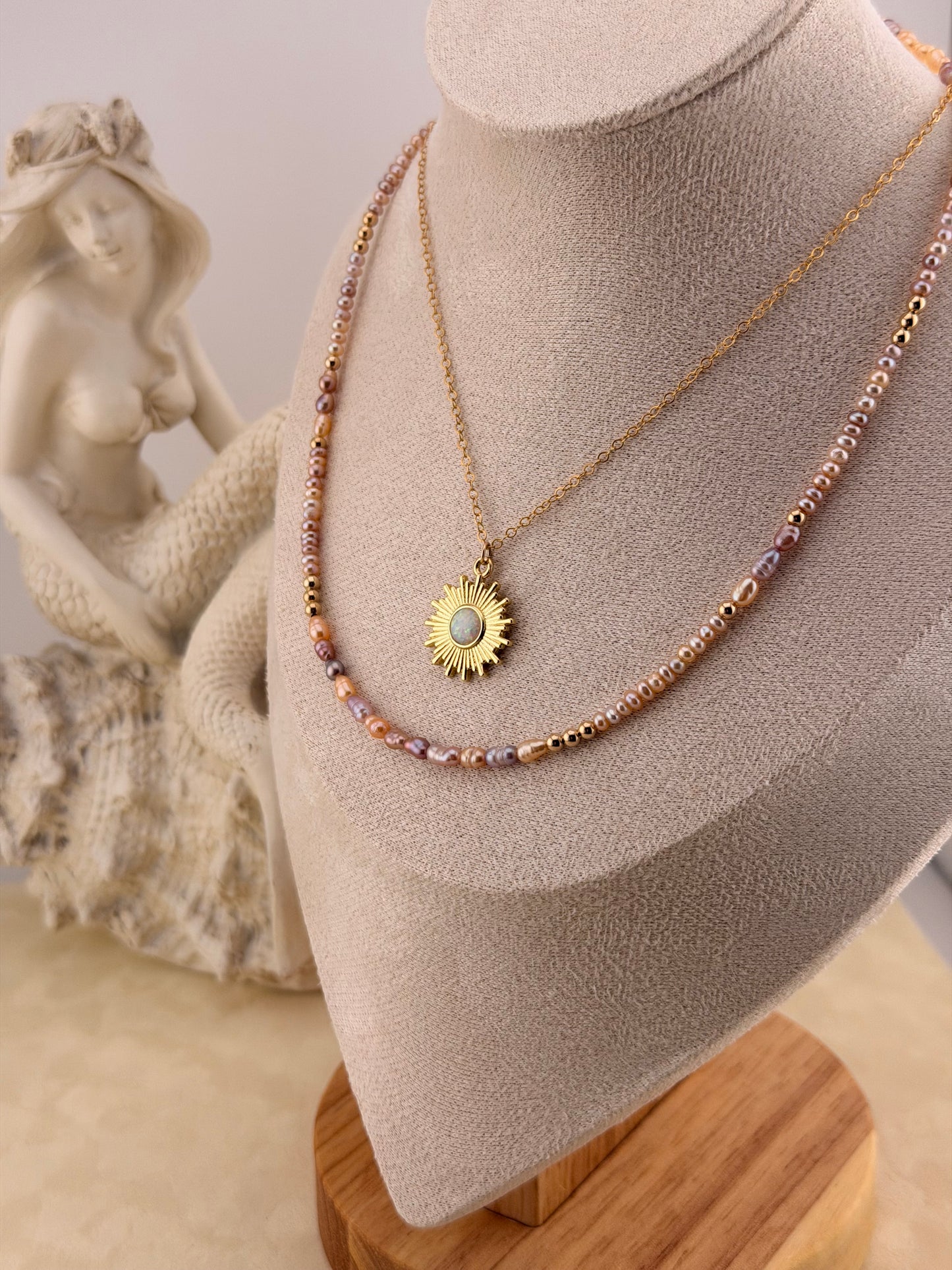 Necklace: Gemstone (Variety)