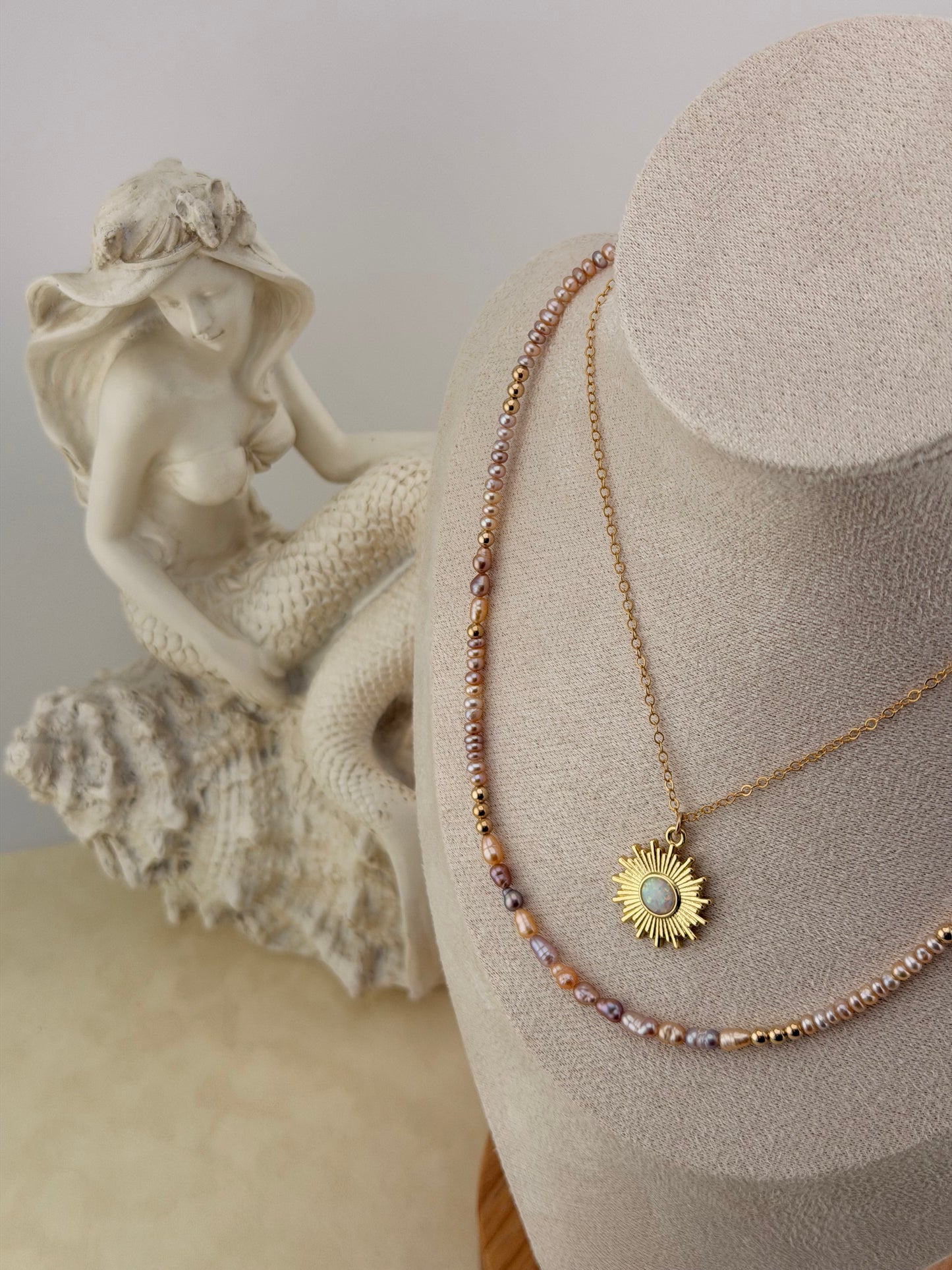 Necklace: Gemstone (Variety)