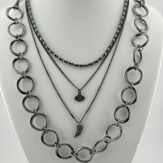 Necklace: Black beauties!